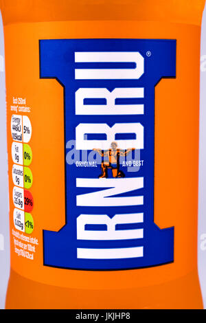 LONDON, UK - 7. Juli 2017: Eine Nahaufnahme von der Irn-Bru Etikett einer Weinflasche, am 7. Juli 2017. Stockfoto