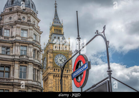 Westminster u-Bahnstation Zeichen Stockfoto