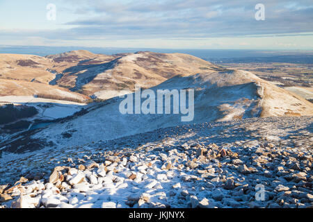 Blick vom Gipfel des Carnethy Hügel in Richtung Turnhouse Hügel in den Pentland Hills in der Nähe von Edinburgh. Stockfoto