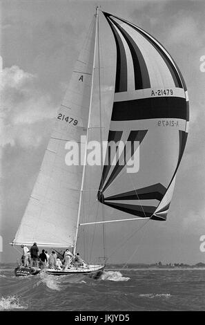 AJAXNETPHOTO. 1979. SOLENT, ENGLAND. -ADMIRAL CUP SOLENT INSHORE RACE - ACADIA (ARGENTINIEN). FOTO: JONATHAN EASTLAND/AJAX REF: 79 2020 Stockfoto