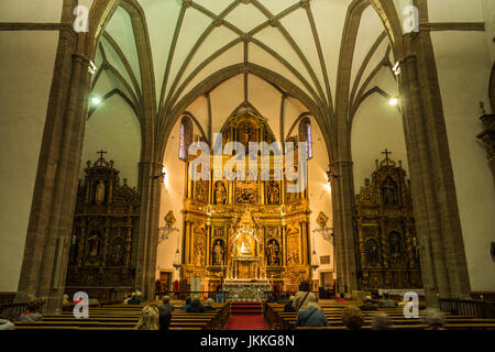 Innenraum der Basilika Nuestra Seora de la Encina, Ponferrada, Spanien. Camino de Santiago. Stockfoto