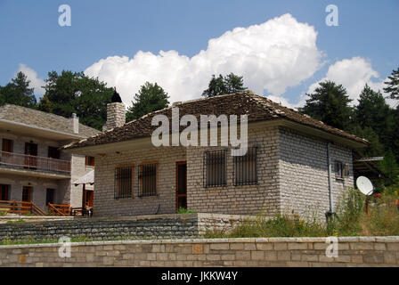 Zagoria Bergdörfer, Griechenland (Dilofo, Skamneli, Laista, Tsepelovo)  08 08 2010 Stockfoto