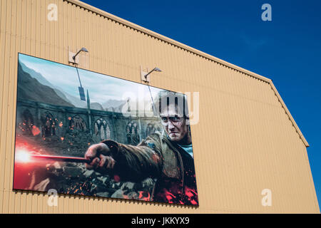 LEAVESDEN, UK - 19. Juni 2017: A Harry Potter Film noch auf der Außenseite der Warner Bros.-Studios, Heimat der Studiotour machen von Harry Potter Stockfoto