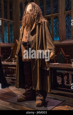 LEAVESDEN, UK - 19. Juni 2017: Das Kostüm für die Figur Rubeus Hagrid bei der Studiotour Making of Harry Potter in den Warner Bros Studios in Le Stockfoto
