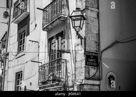 Schöne Häuser in Lissabon - Lissabon / PORTUGAL - 17. Juni 2017 Stockfoto