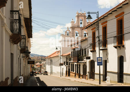 Straßenszene in Sucre, Bolivien, Südamerika Stockfoto