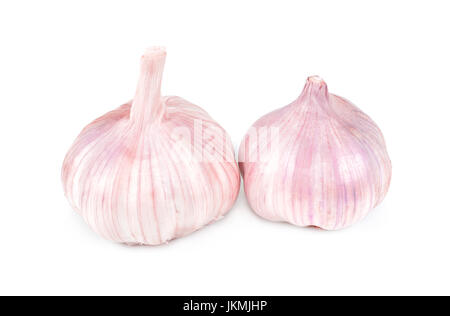 Knoblauch, isoliert auf weißem Hintergrund. Zwei Knoblauchzehen über einen weißen Hintergrund Stockfoto