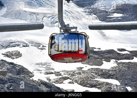 rotierende Seilbahn, Mt Titlis, Schweiz, Europa Stockfoto