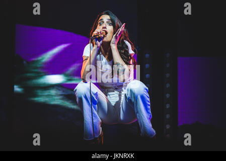 Turin, Italien. 23. Juli 2017. Levante die live auf der Bühne das Blumen-Festival-2017-Foto: Alessandro Bosio Credit: Alessandro Bosio/Alamy Live News Stockfoto