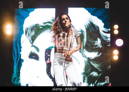 Turin, Italien. 23. Juli 2017. Levante die live auf der Bühne das Blumen-Festival-2017-Foto: Alessandro Bosio Credit: Alessandro Bosio/Alamy Live News Stockfoto