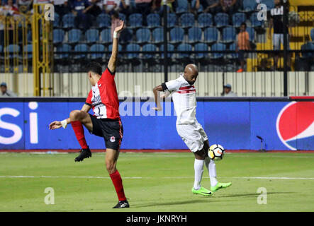 Kairo, Ägypten. 23. Juli 2017. Ägyptens Zamalek und Fatah el-Rebati zu konkurrieren, während arabische Clubmeisterschaft in Kairo am 23. Juli 2017 Credit: Amr Sayed/APA Bilder/ZUMA Draht/Alamy Live News Stockfoto