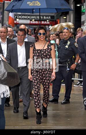 New York, USA. 24. Juli 2017. New York, NY, USA. 24. Juli 2017. Paula Patton, 24. Juli 2017 TRAFFIK unterwegs für Promi-Schnappschüsse - Mo, New York, NY zu fördern. Kredit: Derek Sturm/Everett Collection/Alamy Live News Bildnachweis: Everett Collection Inc/Alamy Live-Nachrichten Stockfoto