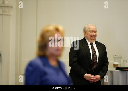 Detroit, Michigan, USA. 27. Oktober 2016. Seine Exzellenz Sergey Kislyak, Botschafter der Russischen Föderation, den USA, Botschaft der Russischen Föderation Adressen, die das Detroit Economic Club-Treffen im Westin Book Cadillac in Detroit, Michigan, auf Donnerstag, 27. Oktober 2016 statt. Bildnachweis: Jeff Kowalsky/ZUMA Draht/Alamy Live-Nachrichten Stockfoto