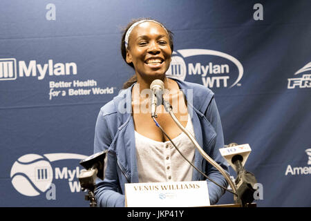 Philadelphia, Pennsylvania, USA. 24. Juli 2017. Tennis-Legende, VENUS WILLIAMS, geben ein Presser, bevor Washington Kastles spielte die Philadelphia Freiheiten in St. Joseph Hagen Arena in Philadelphia PA. Bildnachweis: Ricky Fitchett/ZUMA Draht/Alamy Live-Nachrichten Stockfoto