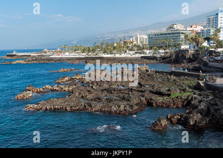 Blick über die Skyline von Puerto De La Cruz, Teneriffa, Spanien Stockfoto