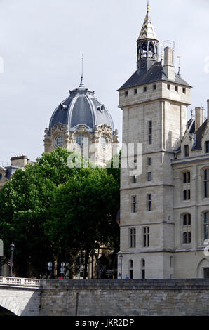 Paris, Frankreich, Gothic & Neo-Barock, Conciergerie & Greffe de Tribunal de Commerce de Paris, Stockfoto