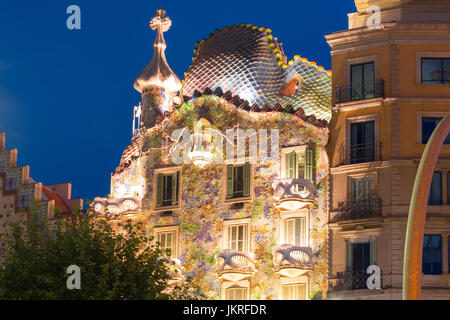 Casa Batllo nachts, Barcelona, Spanien Stockfoto