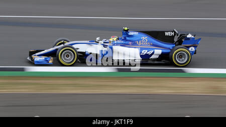 Sauber Pascal Wehrlein beim zweiten Training des 2017 British Grand Prix in Silverstone, Towcester. PRESSEVERBAND Foto. Bild Datum: Freitag, 14. Juli 2017. Siehe PA Geschichte AUTO Briten. Bildnachweis sollte lauten: David Davies/PA Wire. Einschränkungen: Nur zur redaktionellen Verwendung. Kommerzielle Nutzung mit vorheriger Zustimmung von Teams. Stockfoto