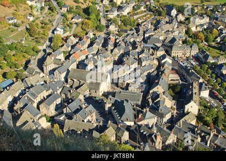 Frankreich, Cantal (15), Murat, la Ville Vue Depuis la Butte de Bonnevie / / Frankreich, Cantal, Murat, Blick auf die kleine Stadt auf dem Hügel Bonnevie Stockfoto