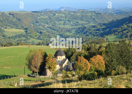 Frankreich, Cantal (15), Parc Naturel des Vulkane d ' Auvergne, Saint-Hippolyte, Chapelle De La Font Sainte / / Frankreich, Cantal, Parc Naturel Regional des Vol Stockfoto