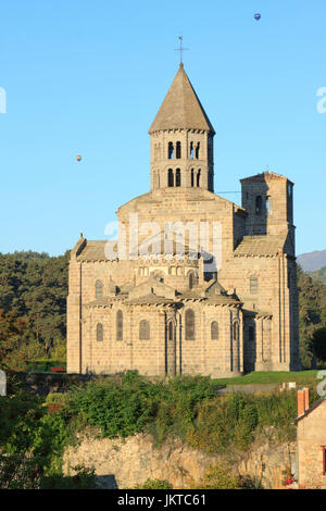 Frankreich, Puy-de-Dôme (63), Saint-Nectaire, l'Église Saint-Nectaire / / Frankreich, Puy de Dome, St Nectaire, St Nectaire Kirche Stockfoto