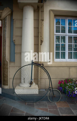 Penny Farthing Fahrrad Vintage Radsport-Event in Cumbria, Sitz in Ulverston. Stockfoto