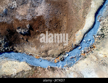 Luftaufnahme der heißen geothermischen Landschaft Stockfoto