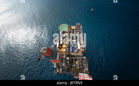 Petrofac als Pflicht Inhaber auf BP Miller Öl Gas Nordsee Installation. Credit: LEE RAMSDEN/ALAMY Stockfoto