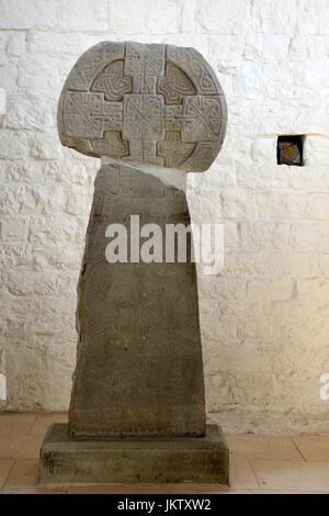 Houlet Stone oder das Radkreuz aus dem 9. Jahrhundert, das St. Liituds Kirche Llantwit Major Vale von Glamorgan Wales Cymru UK GB, Houlet Stockfoto