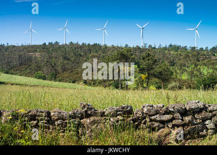 Windkraftanlagen, Camino de Santiago, Galizien, Spanien, Europa. Stockfoto