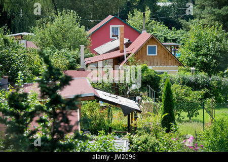 Prag, Tschechische Republik. 21. Juli 2017. Gartenarbeit-Kolonie in Libensky Insel, Prag, Tschechien am 21. Juli 2017. Bildnachweis: Vit Simanek/CTK Foto/Alamy Live-Nachrichten Stockfoto