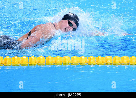 Budapest, Ungarn. 25. Juli 2017. Katie Ledecky der USA gewinnen die Frauen 1500m Freistil Finale bei der FINA Weltmeisterschaften 2017 in Budapest, Ungarn, 25. Juli 2017. Foto: Axel Heimken/Dpa/Alamy Live News Stockfoto