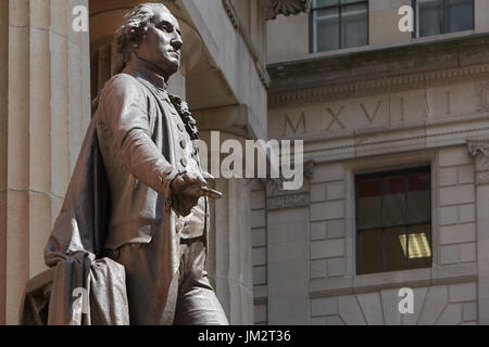 George Washington-Statue vor der Federal Hall in New York Stockfoto