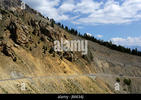 Bergstraße in Casse Deserte in der Nähe von Col d ' Izoard, Hautes-Alpes, Frankreich. Stockfoto