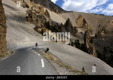 Bergstraße in Casse Deserte in der Nähe von Col d ' Izoard, Hautes-Alpes, Frankreich. Stockfoto