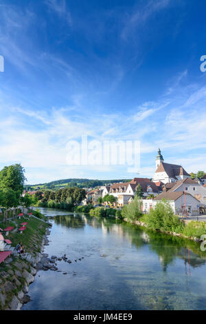 Fluss Erlauf, Altstadt, Kirche, Scheibbs, Mostviertel, Niederösterreich, Niederösterreich, Österreich Stockfoto