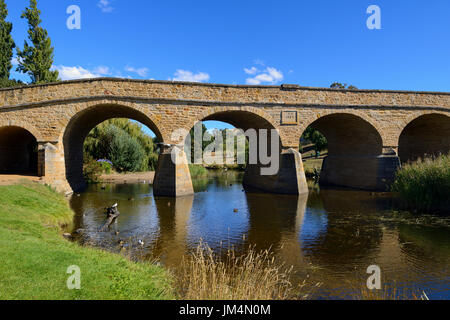 Richmond Bridge auf den Coal River im historischen Dorf von Richmond in Tasmanien, Australien Stockfoto