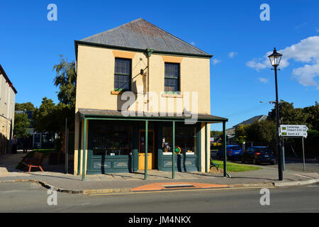 Sattler Court Gallery auf Bridge Street im historischen Dorf von Richmond in Tasmanien, Australien Stockfoto