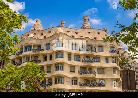 Casa Milla, Details der Fassade des Hauses durch den Architekten Antonio Gaudi, 22. Mai 2016 in Barcelona, Spanien Stockfoto