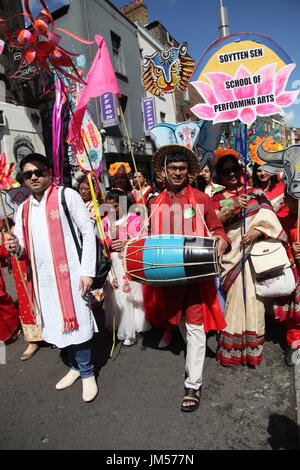 Boishakhi Mela - Bengali Neujahrsparade Brick Lane, London, UK. Stockfoto