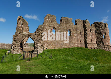 Brough Castle im Eden Valley in Cumbria, England. Die Burg wurde von den Normannen und die Ursprünge der Bergfried aus dem frühen 12. Jh. gegründet. Stockfoto