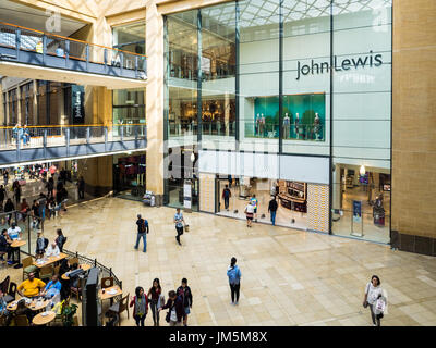 John Lewis Cambridge - Eingang an der Cambridge John Lewis Department Store innerhalb der Grand Arcade Shopping Centre Stockfoto