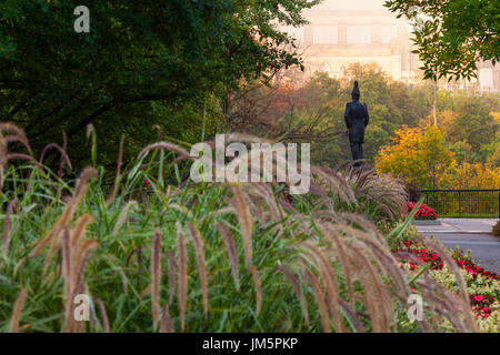 Ein Denkmal zur Erinnerung an John durch ein ehemaliger Oberstleutnant der königlichen Ingenieure bei Majors Hill Park in Ottawa, Ontario, Kanada. Stockfoto