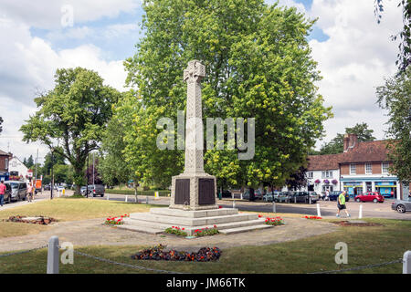 Kriegerdenkmal am kirchlichen grün, Harpenden, Hertfordshire, England, Vereinigtes Königreich Stockfoto