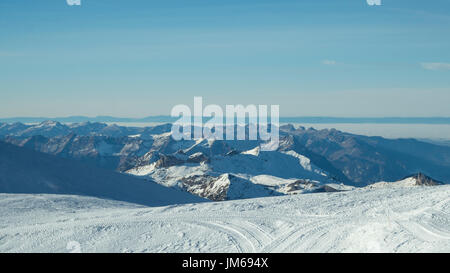 Jungfraujoch Gletscher schneebedeckten Bergkette Stockfoto