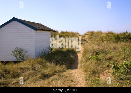 Bild zeigt: Strand Hütten am alten Hunstanton Norfolk © Julian Wyth. Alle Rechte vorbehalten. Keine unerlaubte Verwendung. Stockfoto