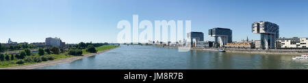 Kran-Häuser am Rhein, Köln, Nordrhein-Westfalen, Deutschland, Europa Stockfoto
