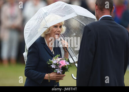 Die Herzogin von Cornwall kommt zur Teilnahme an der Sandringham Flower Show im Sandringham House in Norfolk. Stockfoto
