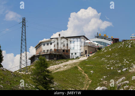 Kabel Carbuildings am Monte Blaldo in der Nähe des Gardasees. Italien Stockfoto