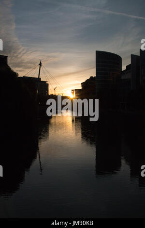 BRISTOL: Sonnenuntergang in der Nähe von Temple Quay Stockfoto